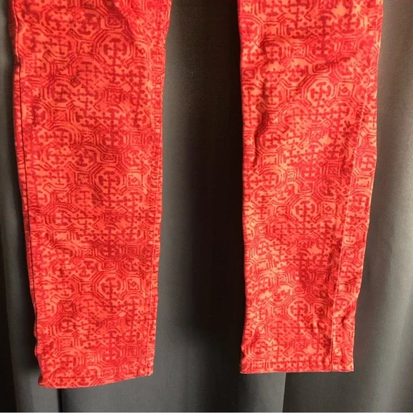 Levi’s 524 Superflow Straight Leg Bright Aztec Print Pants Jeans - Picture 3 of 13